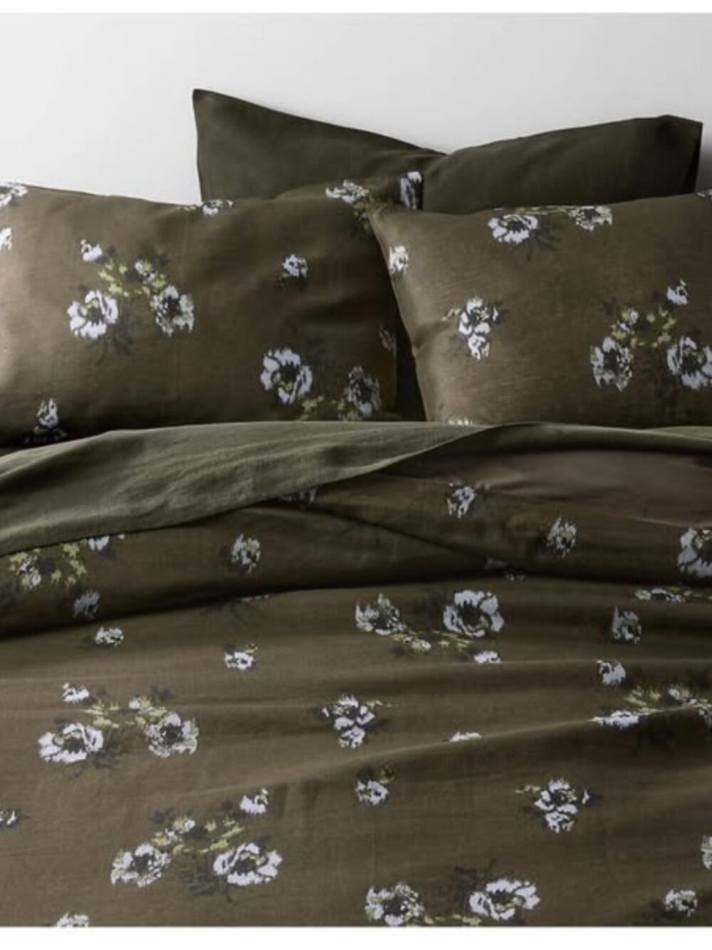 Crate & Barrel Full/Queen Mountain Floral Duvet Cover & Euro Shams